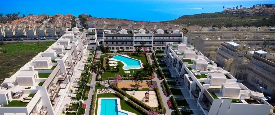 Apartments in Amara, Gran Alacant with sea views and communal areas