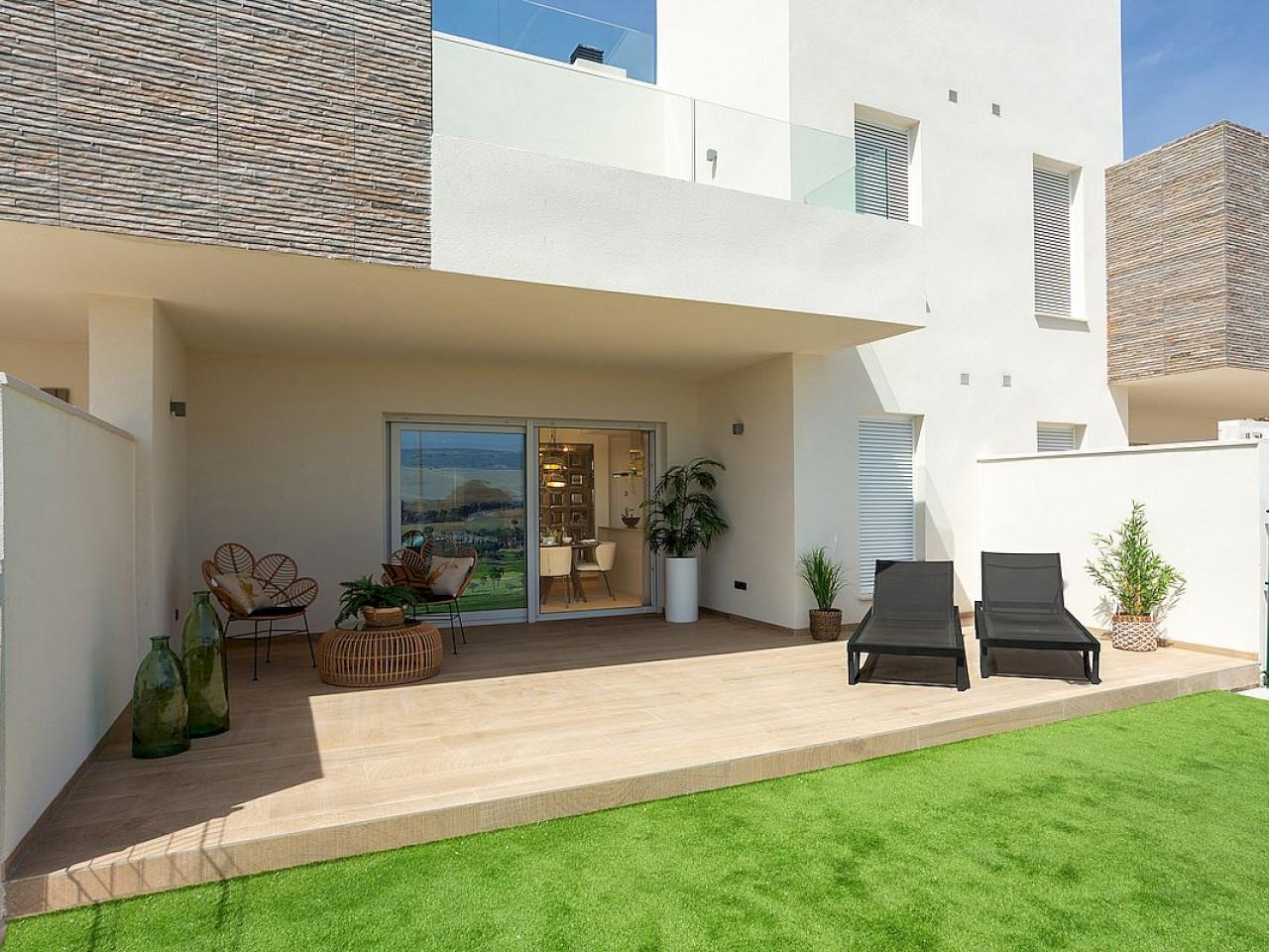 Luxury maisonettes at La Finca Golf Resort in Costa Blanca South with pool and garden views.