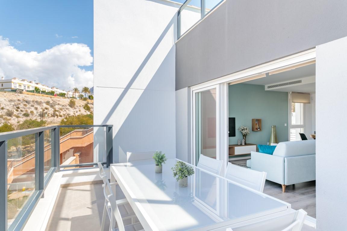 Modern apartments and villas in Balcon de Finestrat with stunning views near Benidorm.